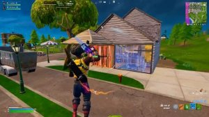 Дал 173 со снайперского пистолета и добил с помпы