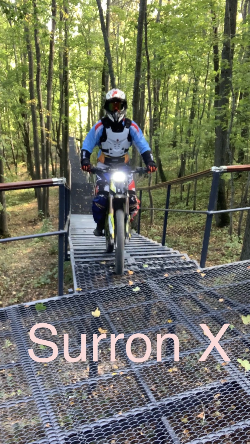 Sur ron light bee x 2025 поднимаюсь по ступенькам смотреть онлайн