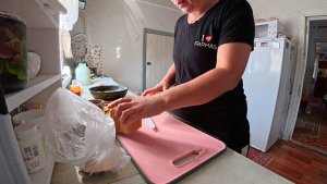 Хорошо поработали и вкусно поели. Жизнь простых людей в деревне