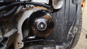 Поменял штатные сигналы Haval F7x на BNR