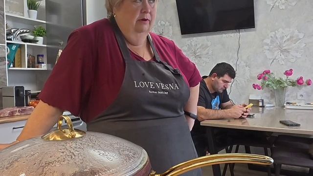 1000096376.mp4"Уральская сказка": Цирк уродов и диванные королевы!"#обзор смотреть онлайн