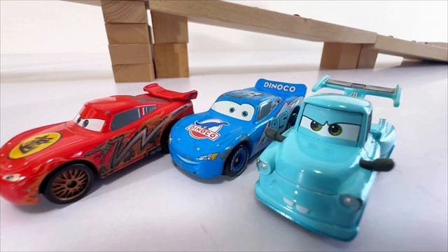 Машинки паровозики конструктор играем вместе смотреть онлайн