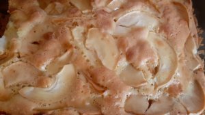 Жизнь в Деревне,  Занимаюсь яблоками , пеку для себя пирог