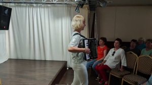 Вальс « Берегись автомобиля», играет Любовь Гришанова( Самара)