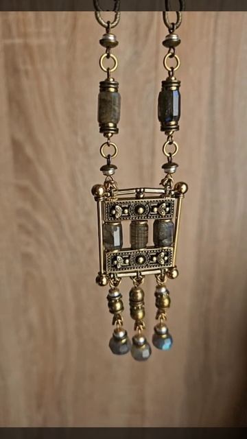 Лабрадор-бронза,латунь смотреть онлайн