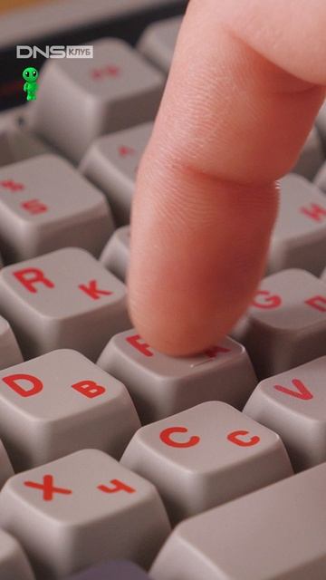 Современная механика в ретро стиле от 8BitDo смотреть онлайн