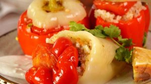 Простой в приготовлении, но изысканный по вкусу. ПЕРЕЦ С РИСОМ, ФИСТАШКАМИ И ИЗЮМОМ