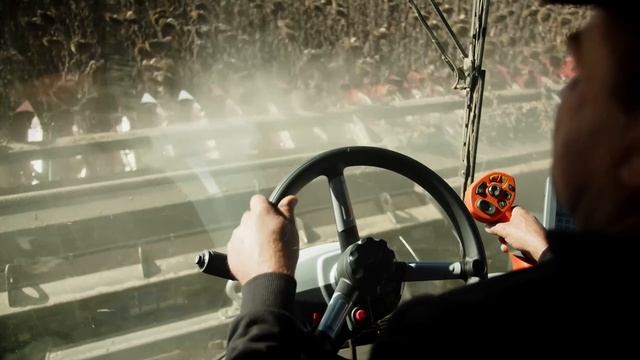 Сколько комбайнов может заменить один T500? смотреть онлайн