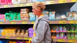 Жизнь в деревне. Посылка от подписчицы Гулять сейчас поведу ее