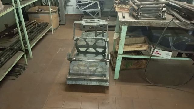 Сезон не за горами и самое время обзавестись новеньким буксировщиком смотреть онлайн