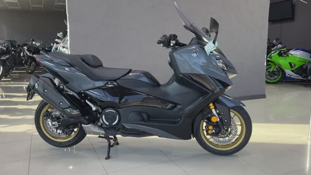 Yamaha T-MAX560, 2022 г.в. Пробег 2 580 км,+79182903333. смотреть онлайн
