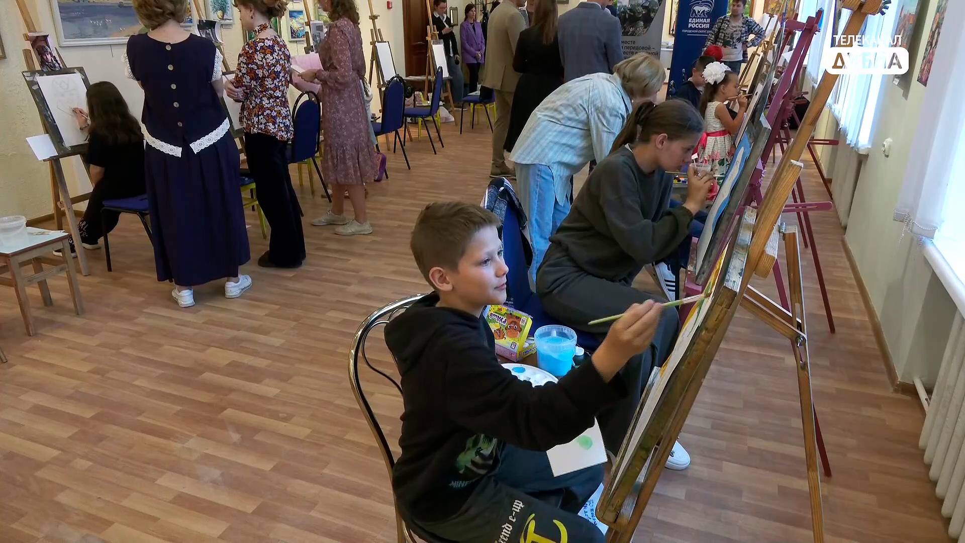 В Дубне проходит региональный фестиваль «Мой папа ‒ Герой» смотреть онлайн