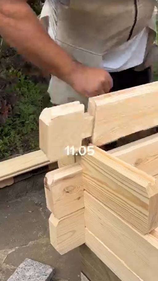Собрали домик из минибруса Kingwoods за несколько часов!  Лёгкая сборка своими руками.