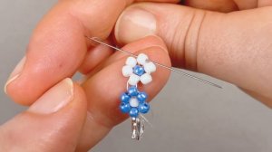 Как сделать цветочный узор из бисера 🌹