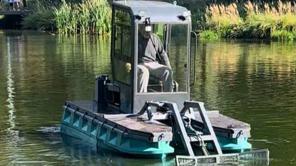 Очистка водоемов от камыша, водорослей, откачка ила. ВОДОГОР смотреть онлайн