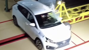 краш тест Lada Искра