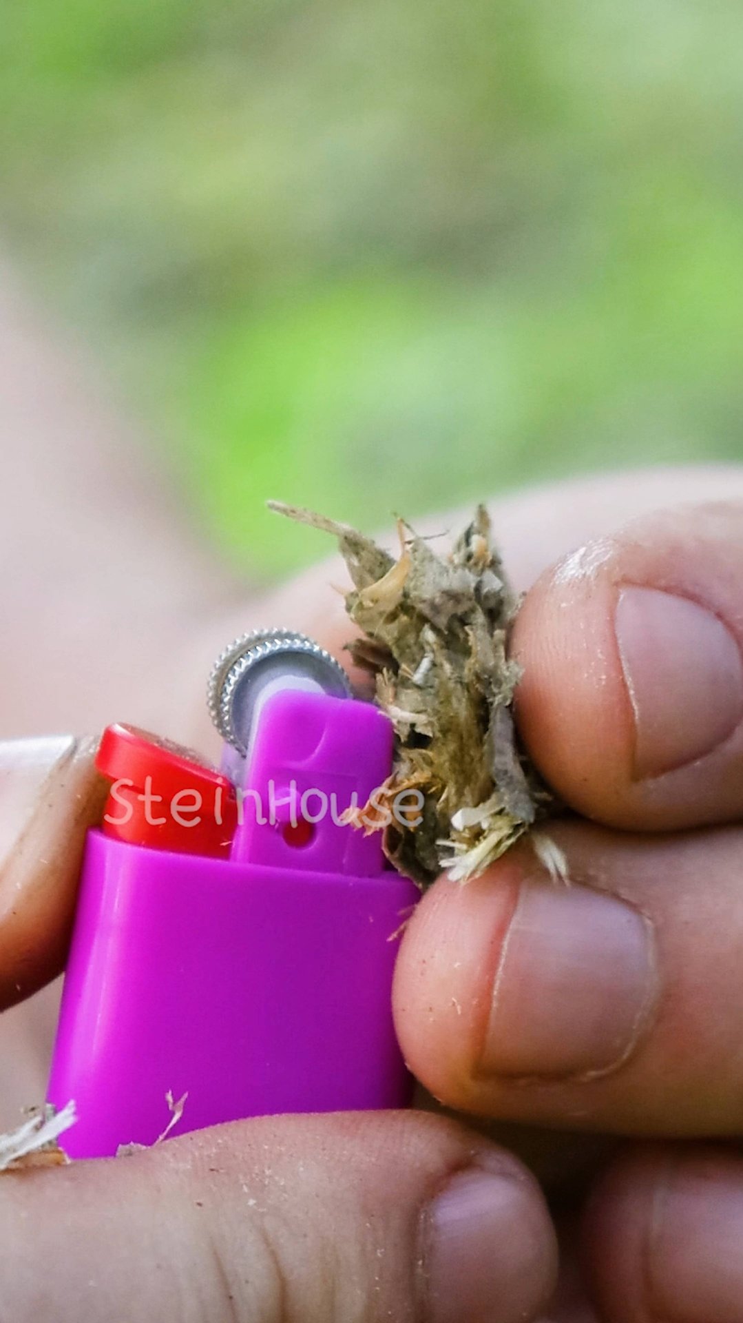 Гениальная идея для выживания - Если сломалась зажигалка в лесу смотреть онлайн