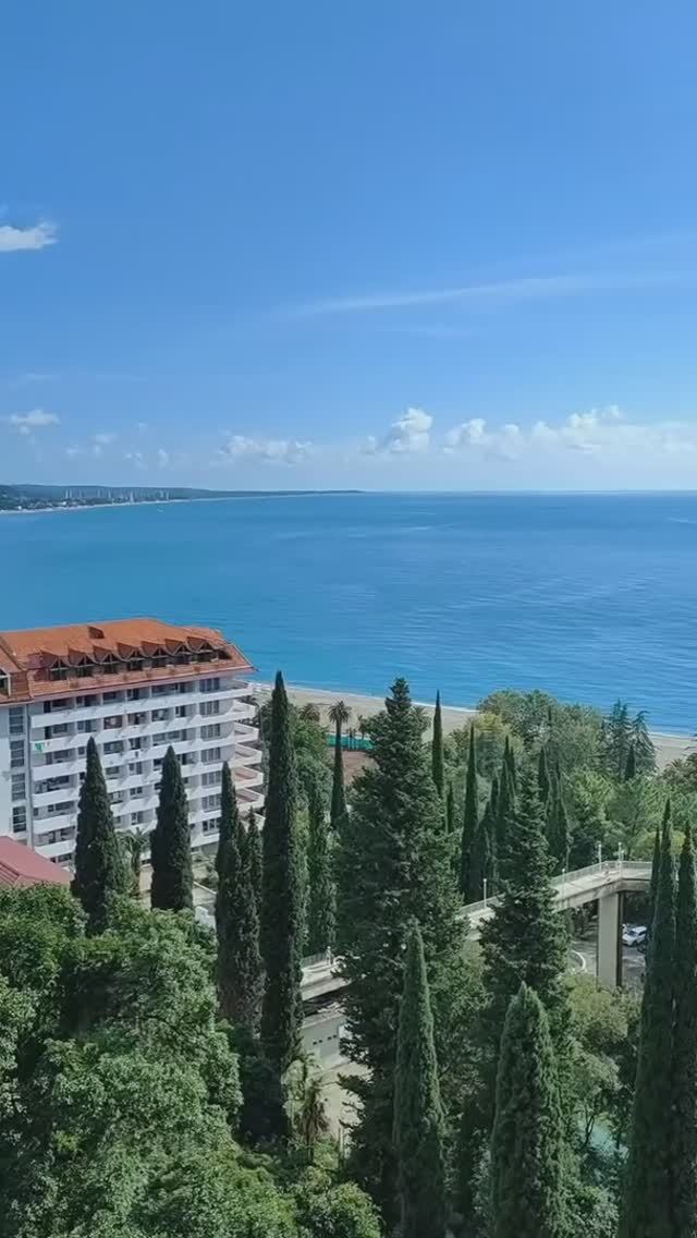 Абхазия, обстановка и погода сегодня в Старой Гагре (15 сентября, БАРХАТНЫЙ СЕЗОН-2025) смотреть онлайн