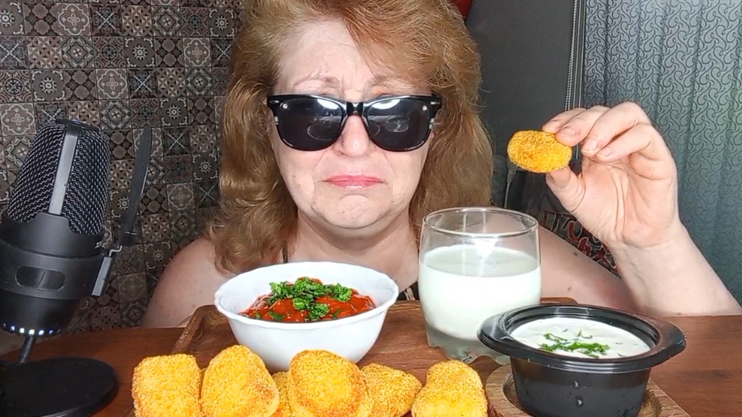 МИНИ ОБЖОРЧИК"ЧУТЬ БЕЗ ОБЕДА НЕ ОСТАЛАСЬ" МУКБАНГ/ЕДАНАКАМЕРУ смотреть онлайн