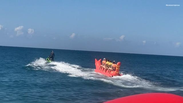 14 Сентября Абхазия. Новая Гагра. Развлечения на воде смотреть онлайн