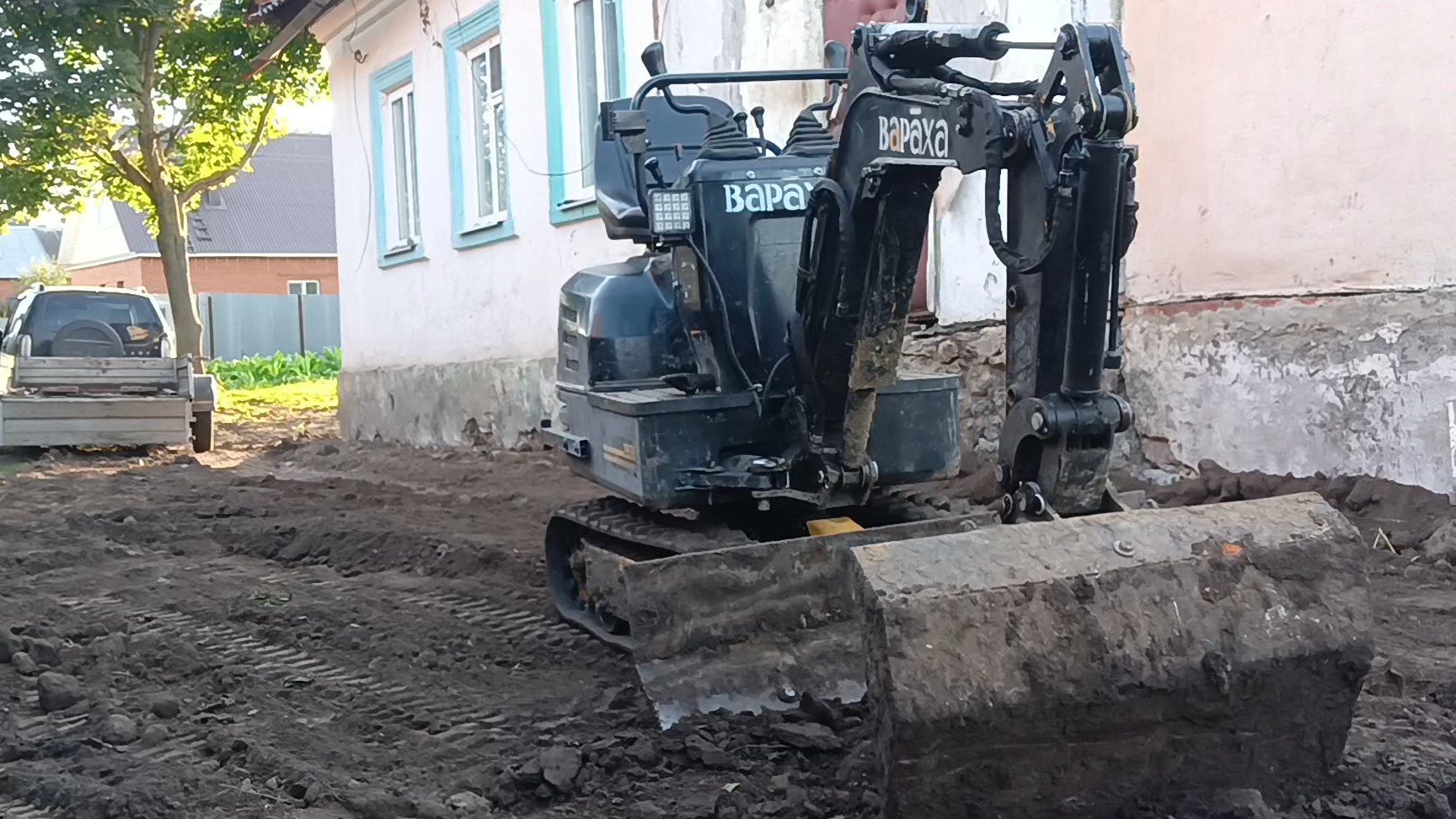 Мини экскаватор 29575 , планировка участка. смотреть онлайн