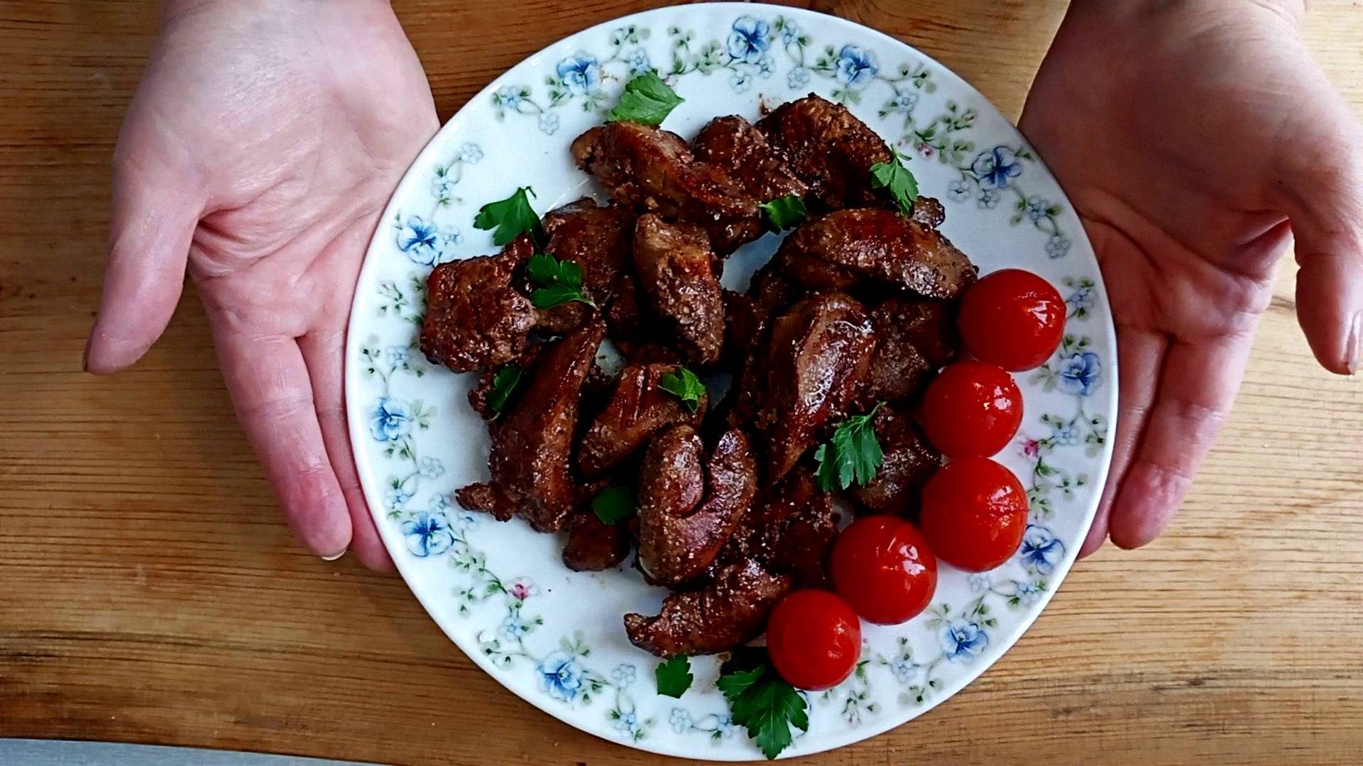 Рецепт жареной куриной печени Как красиво пожарить печень. смотреть онлайн