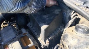 Замена воздушного и салонного фильтра Skoda Fabia 1.2 (BZG) своими руками