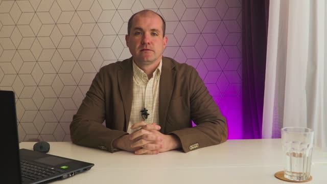 Завышена плата за коммуналку- что делать/Начислили лишние показания - как поступить, куда жаловаться смотреть онлайн
