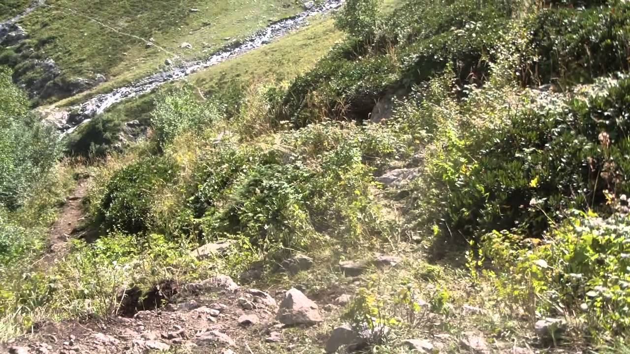 Чуть выше водопада при подъеме на Софийские озера