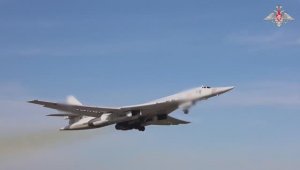 Стратегические ракетоносцы Ту-160 учебно-боевые задачи над нейтральными водами Баренцева моря 16.09