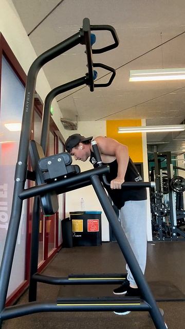 Воркаут состоит почти исключительно из читинга смотреть онлайн