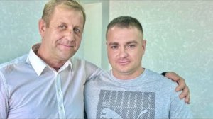 ПЕРВАЯ ВСТРЕЧА Олега Зубкова с Алексеем, который прыгнул ко львам на помощь! ПЛАЧЕМ ВСЕ!!!