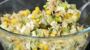 Салат с тунцом