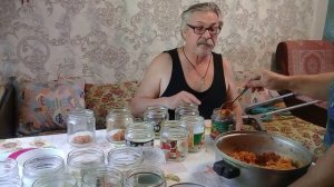 17.09.2025. Жизнь в деревне: Хроника дня - Готовим домашние консервы из рыбы