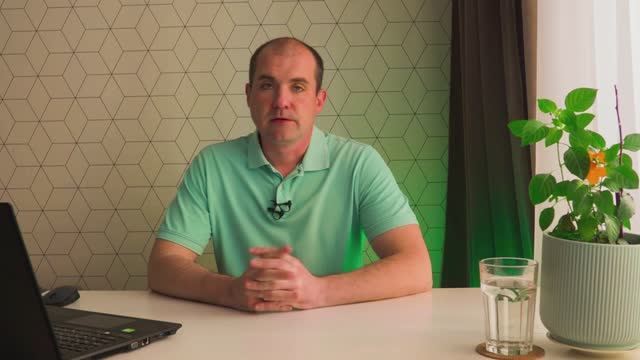 Как человек сделал из пустыни тропический лес/Про огромные свершения человека идущего к цели. смотреть онлайн