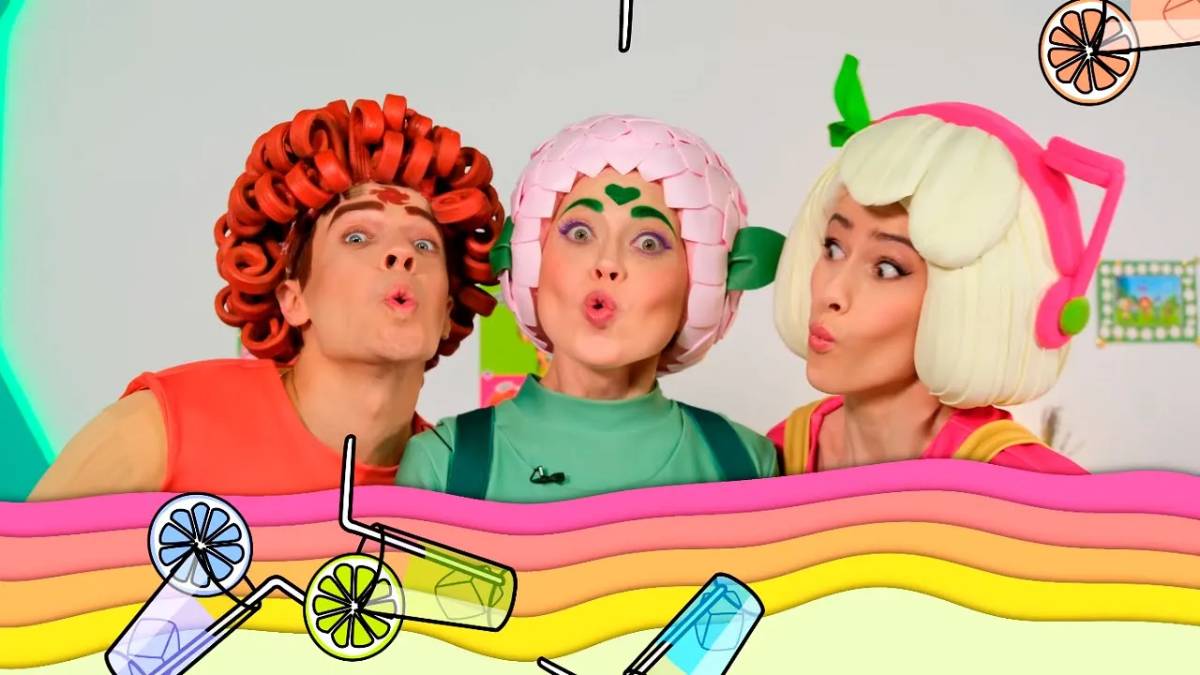 Попробуй повтори челленджи с Командой Флоры — Песенки Фортуны — Весёлые игры смотреть онлайн