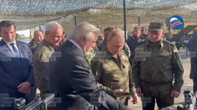 Владимир Путин в военной форме посетил учения «Запад-2025» в Нижегородской области смотреть онлайн