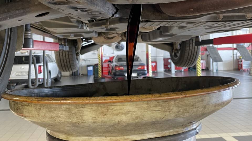 Замена масла в ДВС и масляного фильтра Lexus RX350 RX300 RX200t  4G 2015-2022