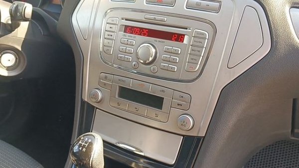 Ford Mondeo 1,8 TD MT 2008