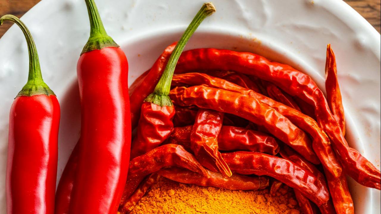 Это средство – натуральное лекарство, помогающее бороться с паразитами, грибками. смотреть онлайн