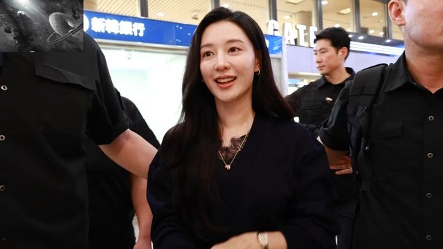 Очаровательная КИМ ДЖИ ВОН. Пару минут назад... ВИДЕО В 2К! смотреть онлайн