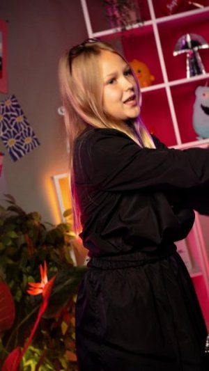 УЧИМ ТРЕНДОВЫЙ ТАНЕЦ С МИРОСЛАВОЙ БЫКОВОЙ #танец #танцы #тренд #тренды #мирославабыкова