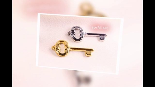 новые украшения для сумки