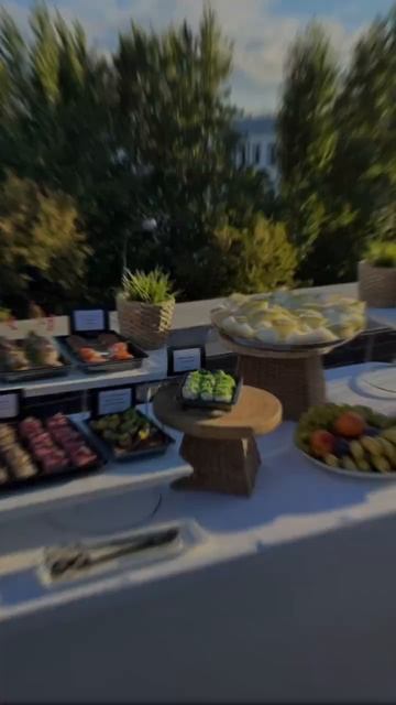 Как выбрать закуски на фуршете?