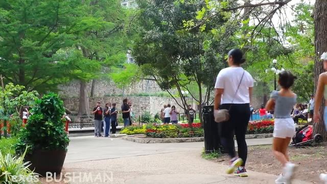 Return of the Sloth!! Bushman Prank 2022!! смотреть онлайн