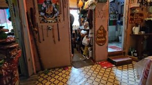 Индийский доктор Рави живет в ашраме. Пригласил нас в гости. С кем путают моего мужа. (1)