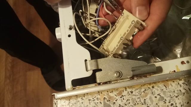 Замена переключателя режимов конфорки электроплиты Gefest 5НТ/032