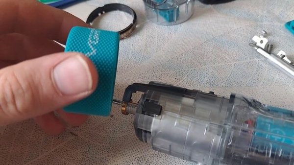 Замена аккумулятора в машинке для стрижки VGR V-695!