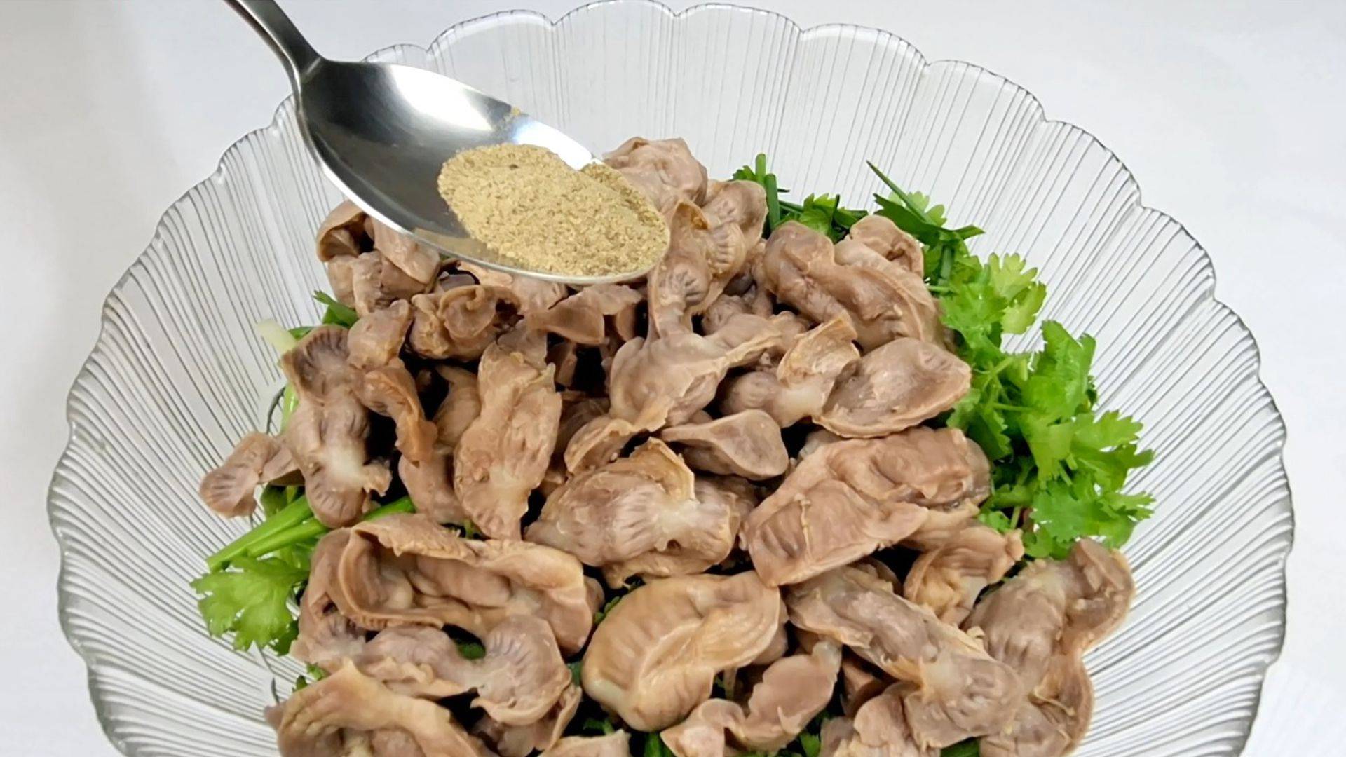 Рецепт КУРИНЫХ ЖЕЛУДОЧКОВ ПО-КОРЕЙСКИ! ХЕ ИЗ КУРИНЫХ ЖЕЛУДКОВ - Вкусно и Доступно! смотреть онлайн