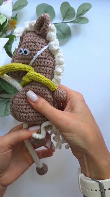 Лошадка тянучка - обвес на рюкзак и просто милый символ года 2026! смотреть онлайн